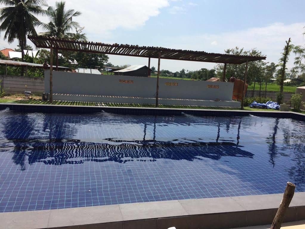 Nadee Resort Udon Thani Eksteriør billede